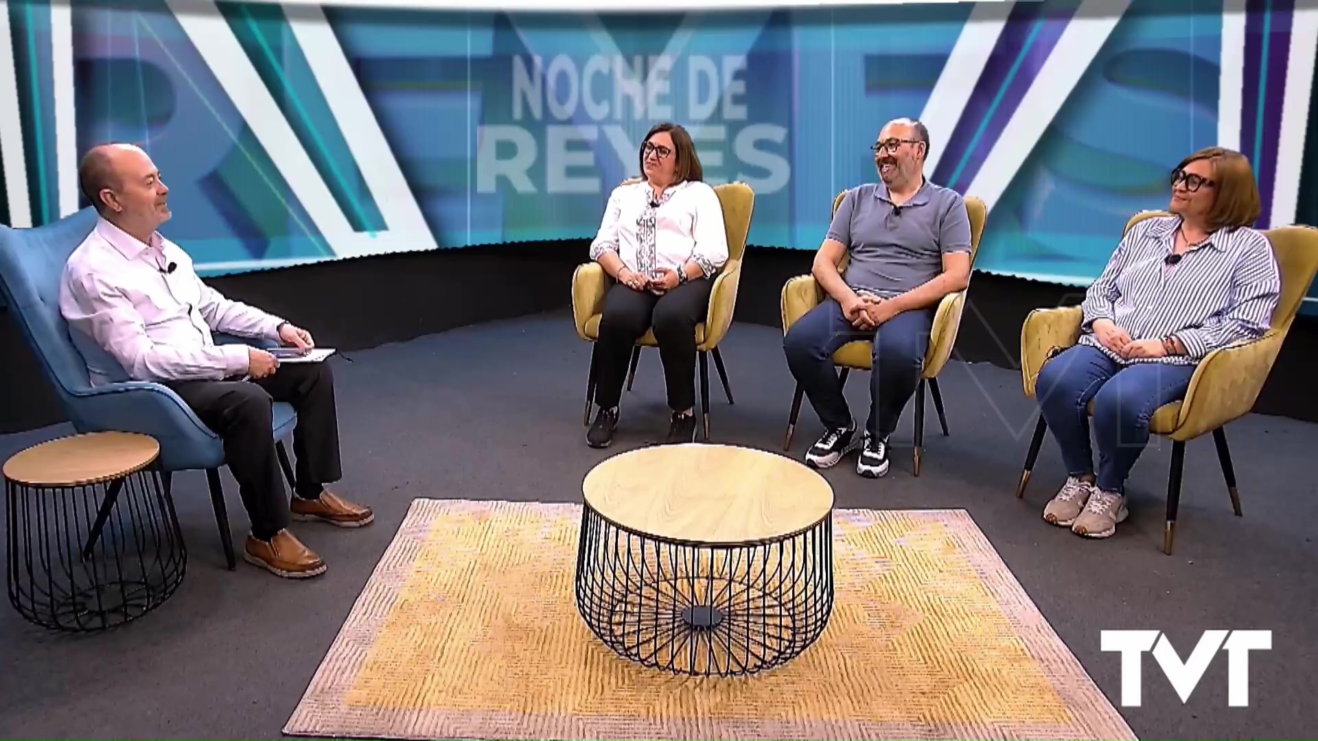 25 - Cofradía Esperanza y Jornadas Lactancia - Premio Rosa Mazón
